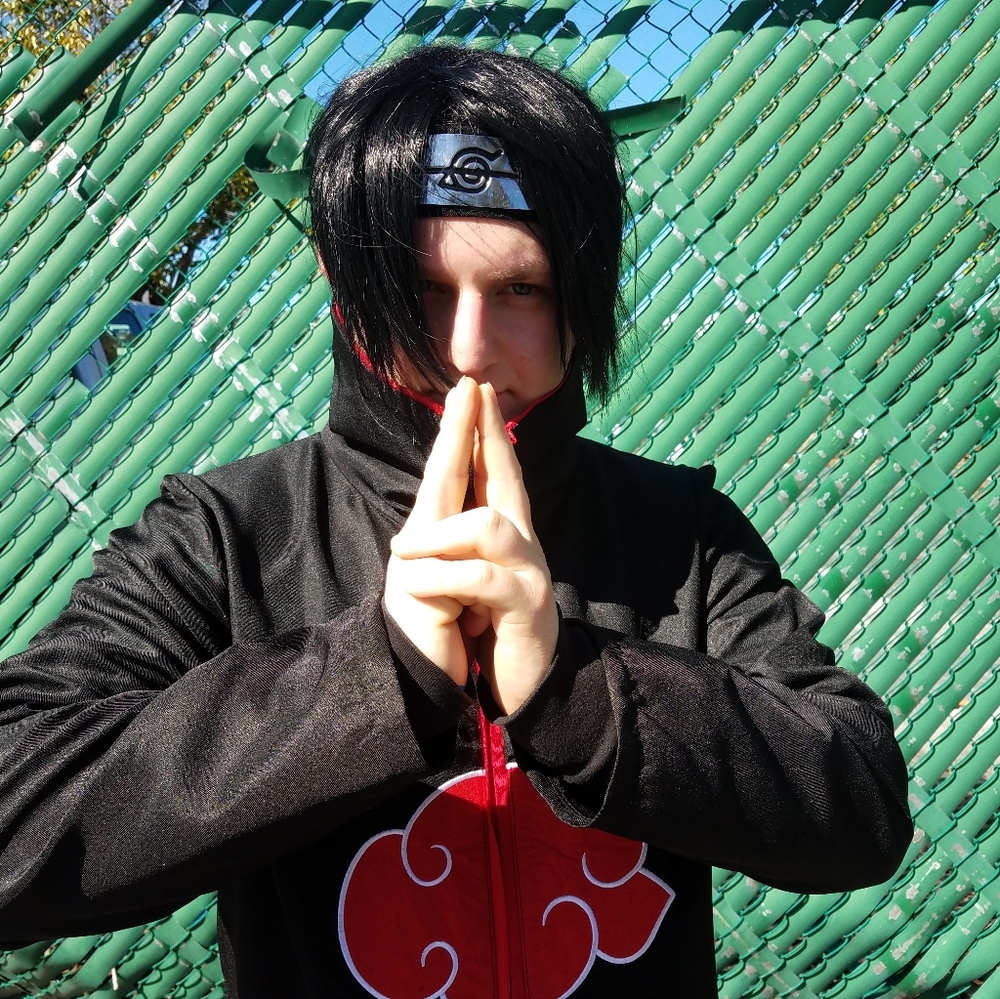 Itachi Uchiha cosplay